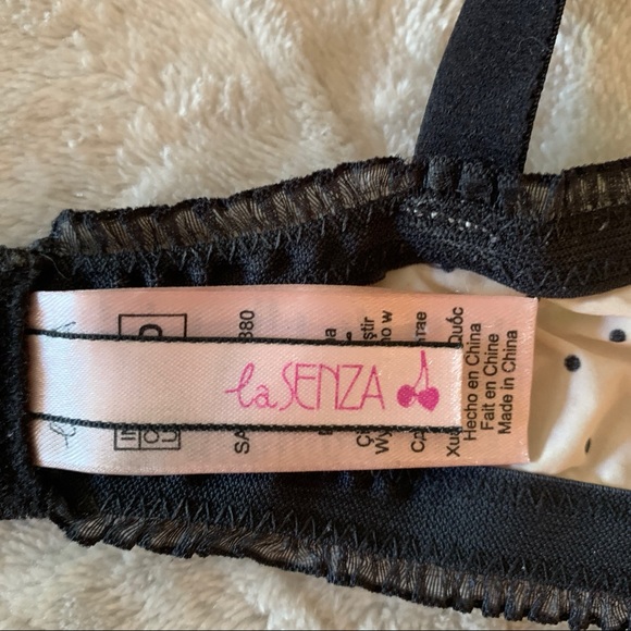 La Senza cute bra in 34D - Picture 5 of 7